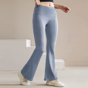 【送料無料】 レギンス ボトム パンツ 7色 ロング 伸縮性 可愛い 大人可愛い シンプル カジュアル シック おしゃれ ヘルシー スポーティ 無地 オールシーズン シーズンレス レディース 女性用 ママ 10代 20代 30代 40代 ストレッチ素材 フレアパンツ Aライン 部屋着 普段使い お出かけ 運動 ヨガ 部活 トレーニング ジム ジョギング ランニング フィットネス スポーツ ファッション コーデ スタイル 楽ちん 体型カバー 美脚 脚長 定番 プチプラ 着痩せ 大人カラー ニュアンスカラー