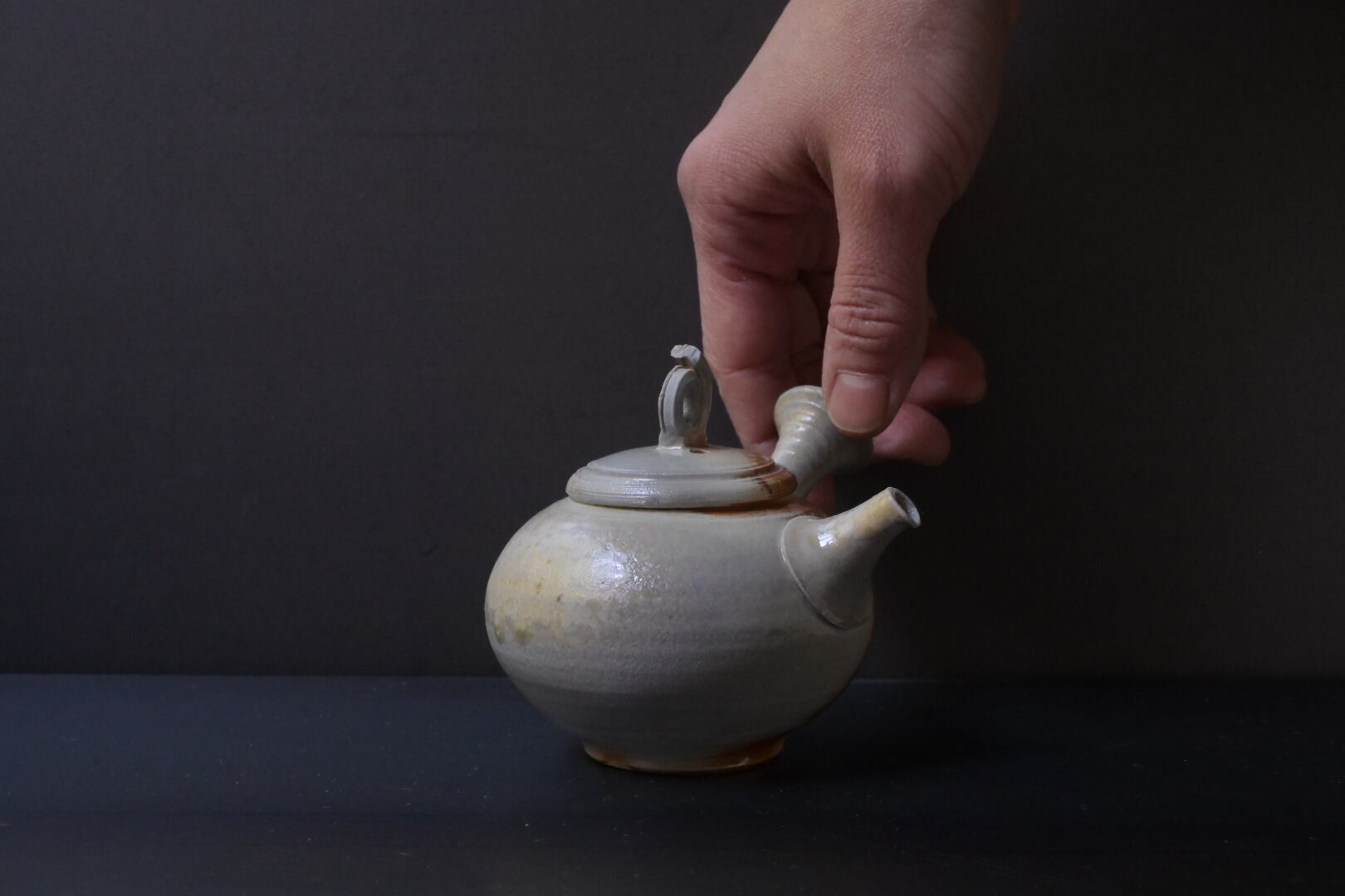 常滑市無形文化財小西洋平氏急須 常滑焼常滑市無形文化財小西洋平氏急須