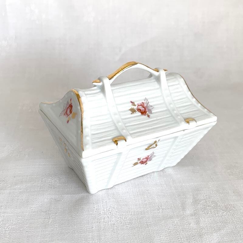 ボンボニエール Veritable Porcelaine 白磁 白無地 陶器小物入れ