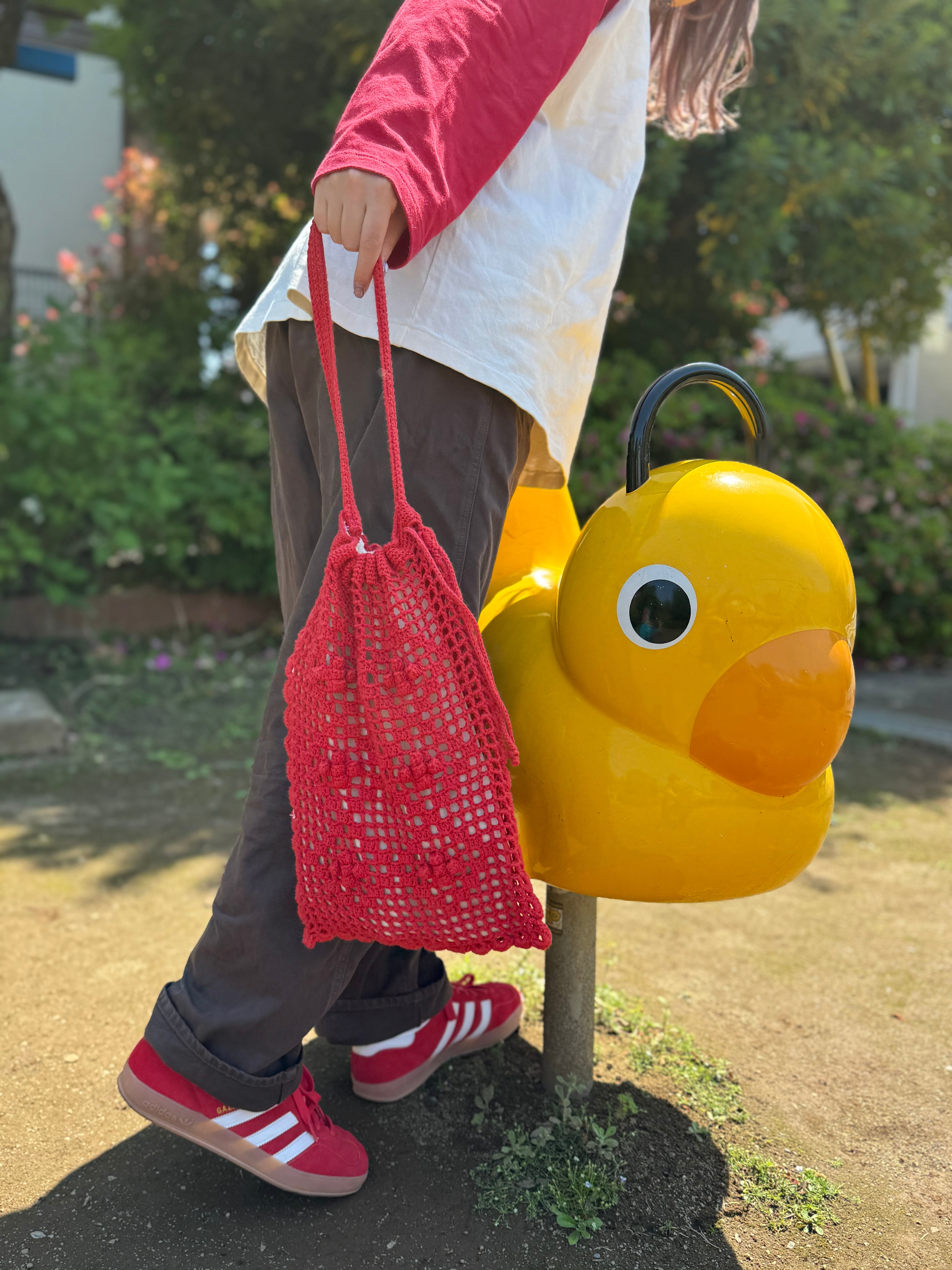 おかしのおうち様オーダーロシアヤーン/バック紐 格子柄とスカラップの巾着トート｜大瀧理保子 さんコラボキット