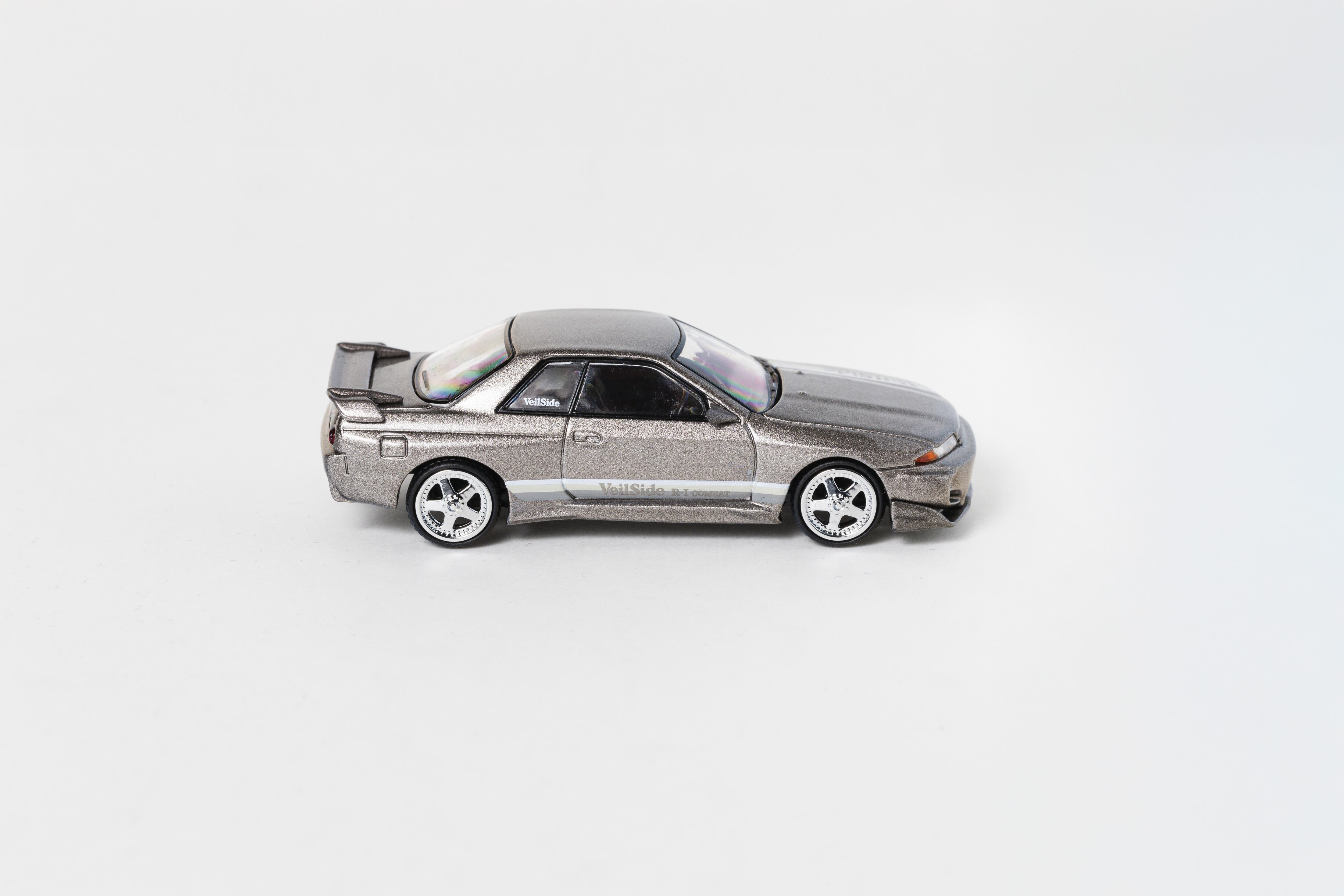 ⭐️エラー品 MINIGT スカイライン GT-R Veilside コンバット MINI GT 1/64 Nissan スカイライン GT-R R32 Veilside コンバット