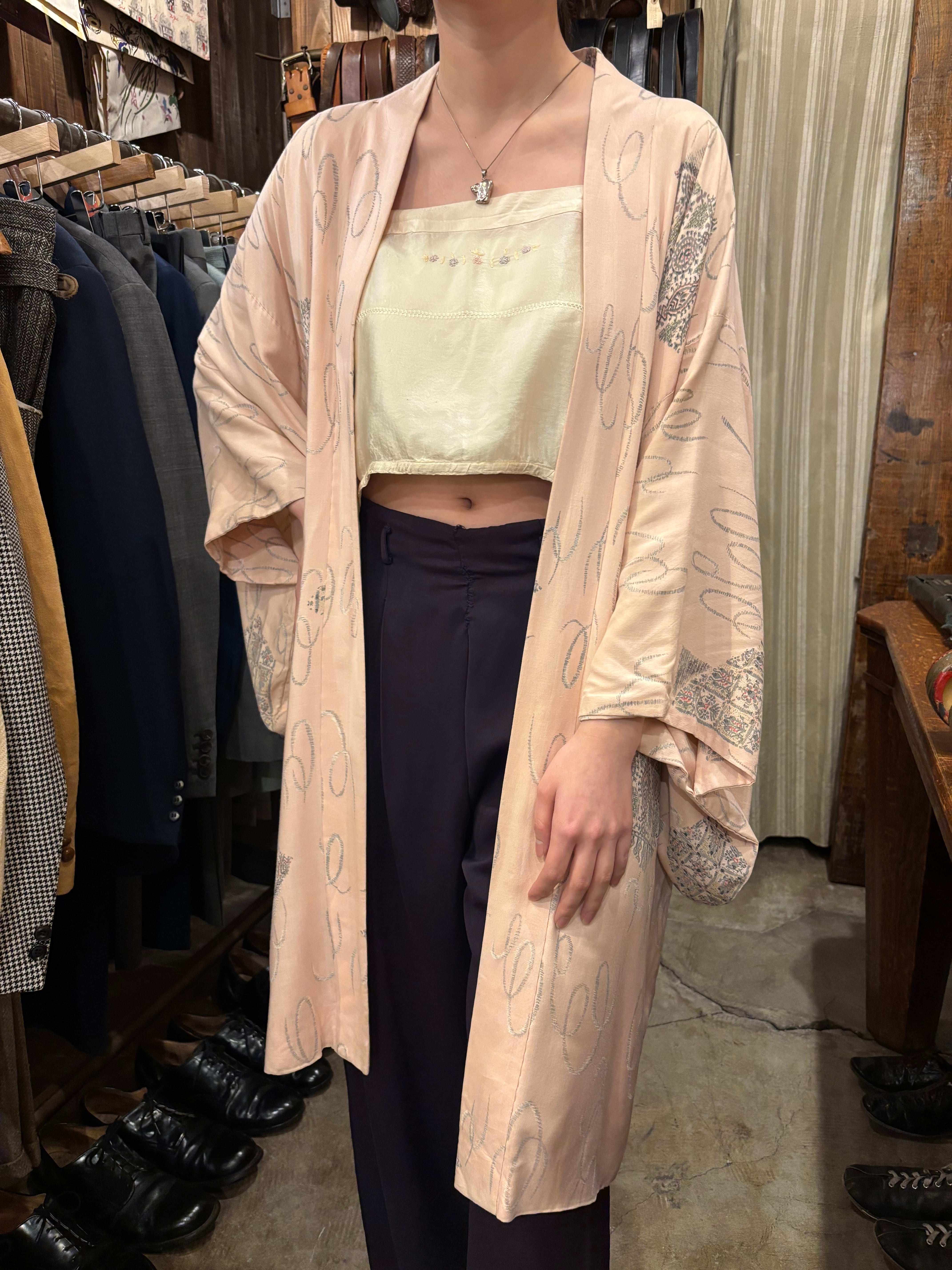 OUTER | JANTIQUES