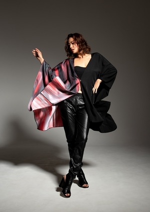 着物ポンチョ（Kimono poncho）Black×red