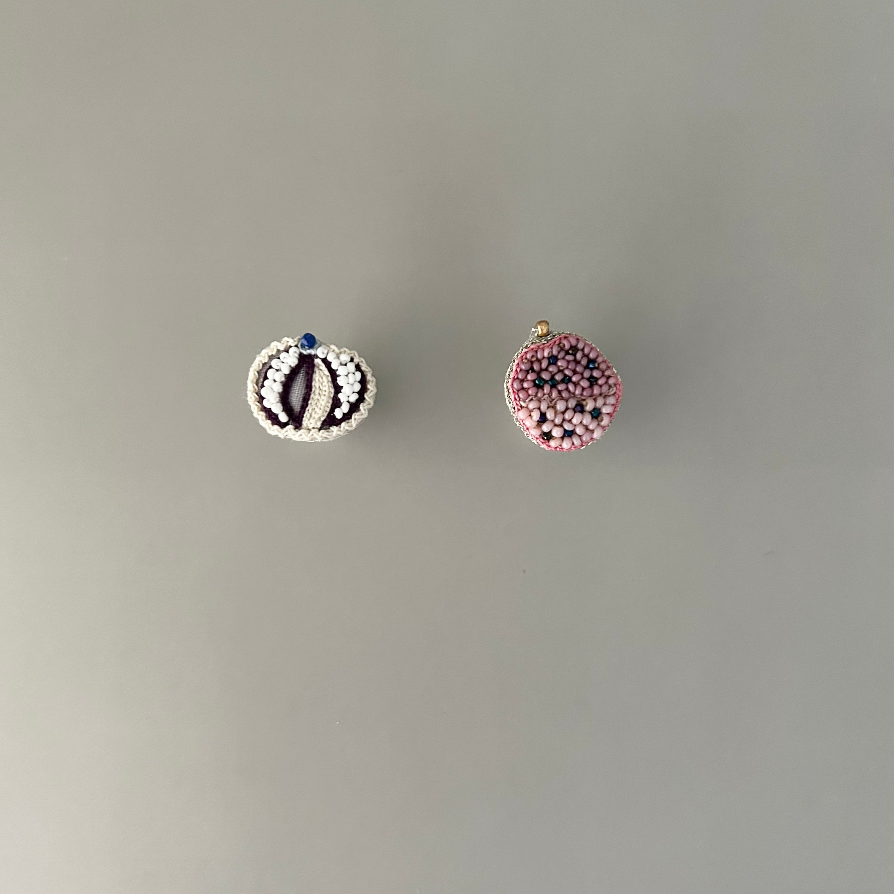 オフェリーの実〈スグリとピンクの実〉ピアス | Rika Ogasawara｜ 福岡