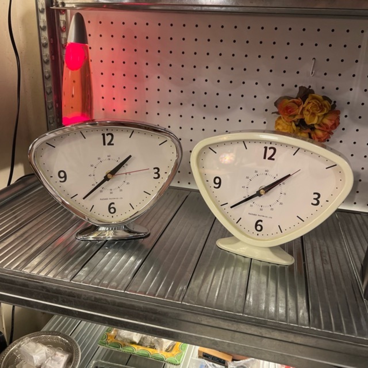 RAINARD CLOCK IVORY　レイナード クロック　　アイボリー　スタンドクロック　置き時計　寝室