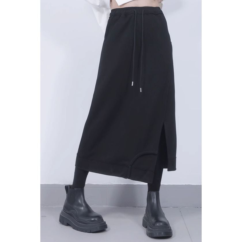 不規則ソリッドカラーブラックスカート SK0194