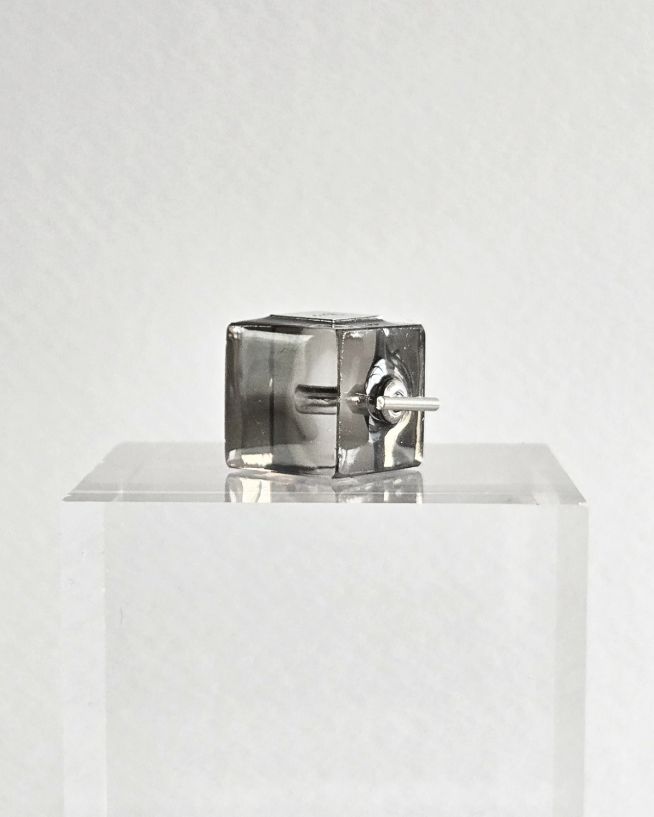 PERFUME CUBE. [black gradation] - 5