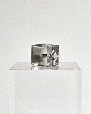 PERFUME CUBE. [black gradation]