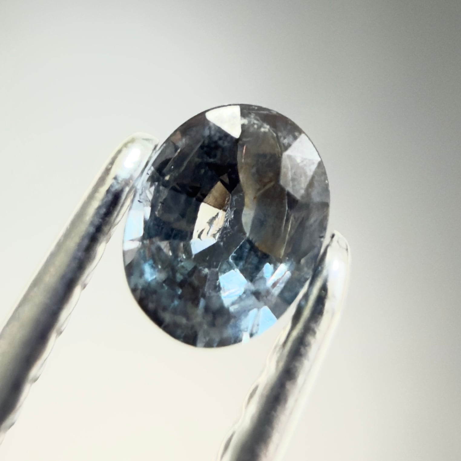 コーネルピン】 ルース マダガスカル産 0.31ct ② | たからいしルース