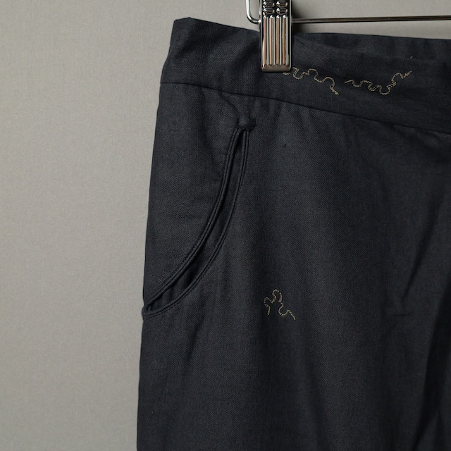 [HaaT]　Botanical Embroidery Pants
