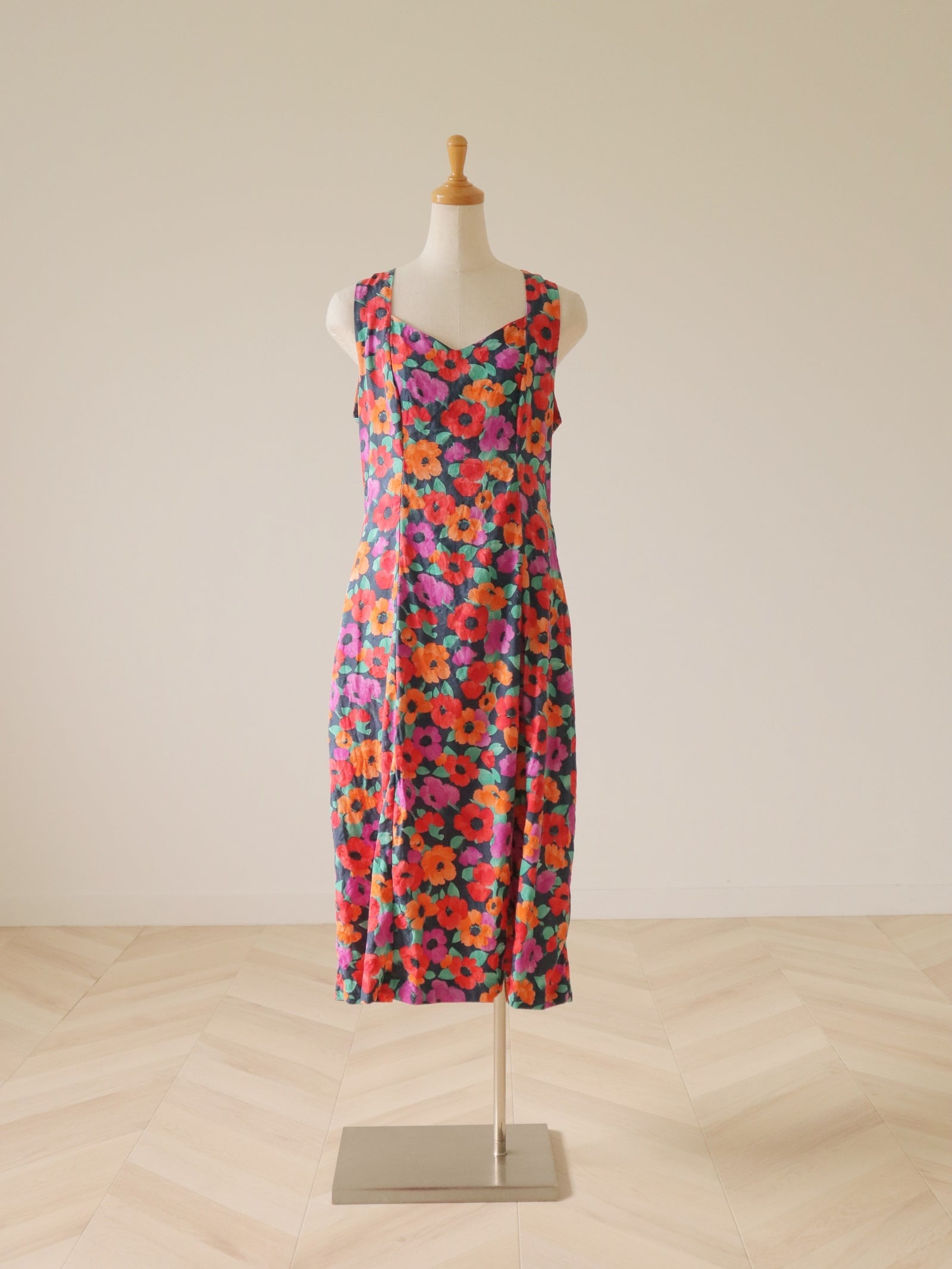 ●Watercolor flower sleeveless dress
