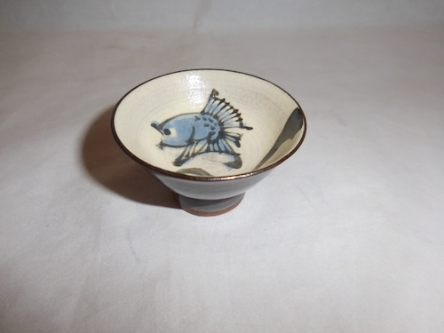 魚絵盃 pottery sake one cup