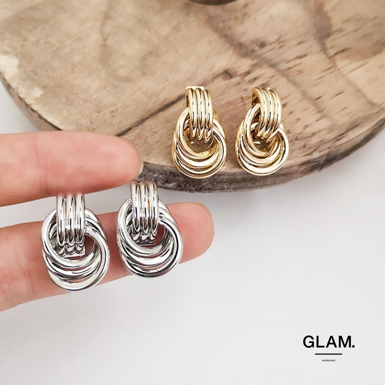 レイヤードサークルフープピアス