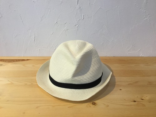 mature ha " BOXED HAT 4.5cm brim   White × Black "