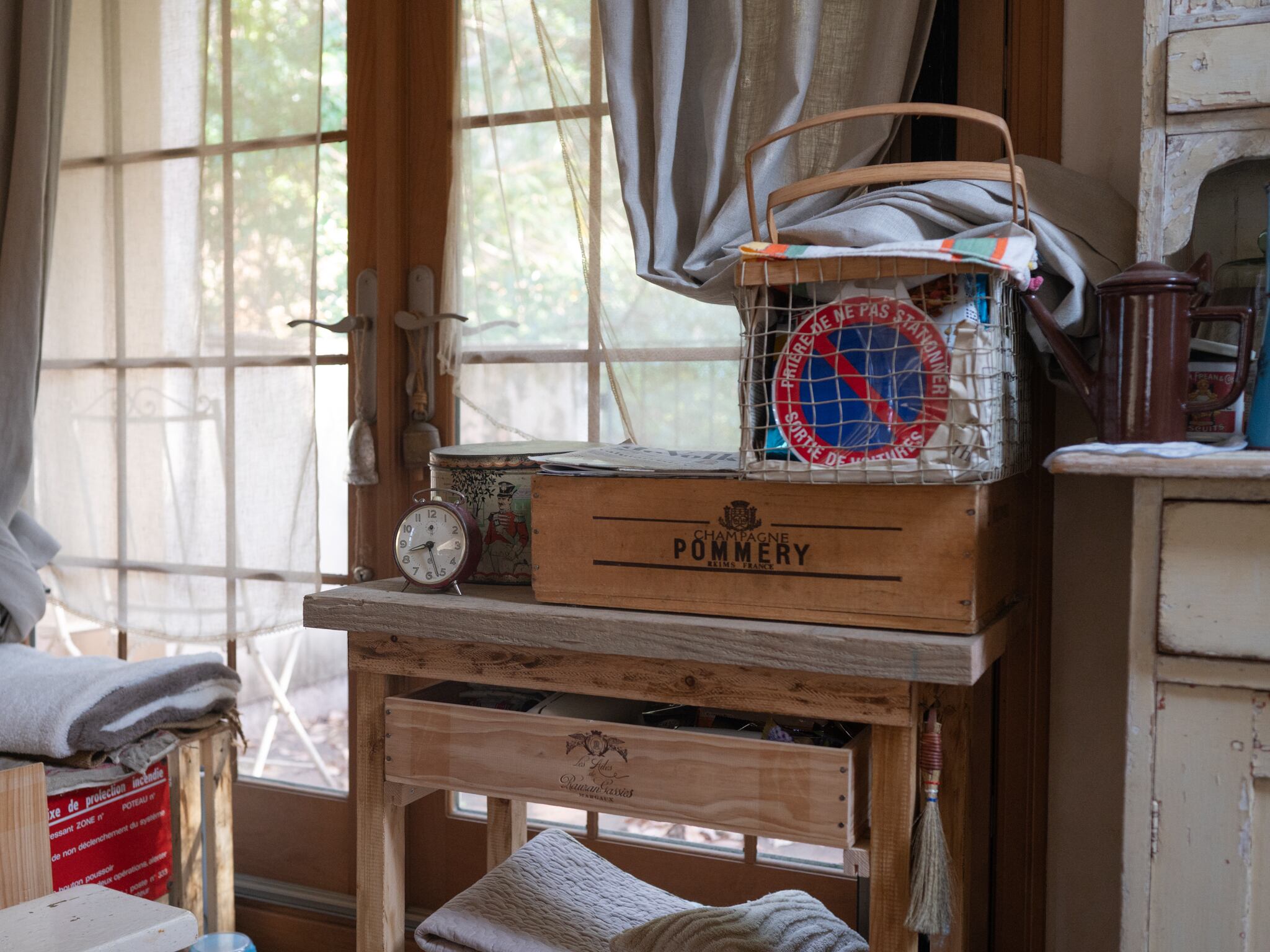 カチコチ音が可愛いSMI置き時計(実働)フレンチブロカント