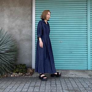 【Air Tuck Denim Dress】