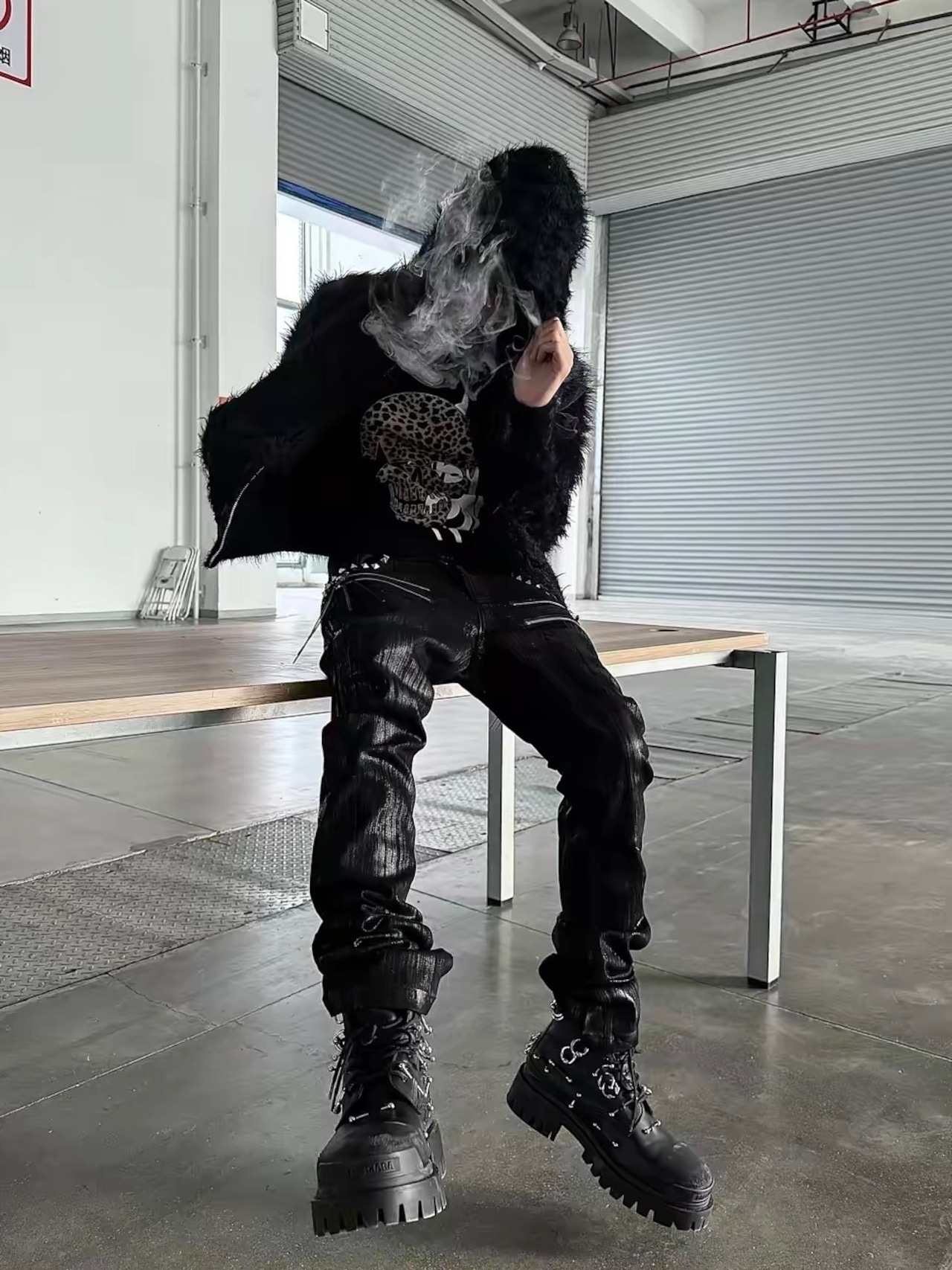 【UCANTBELIKEME】Coated Studded Skinny Denim