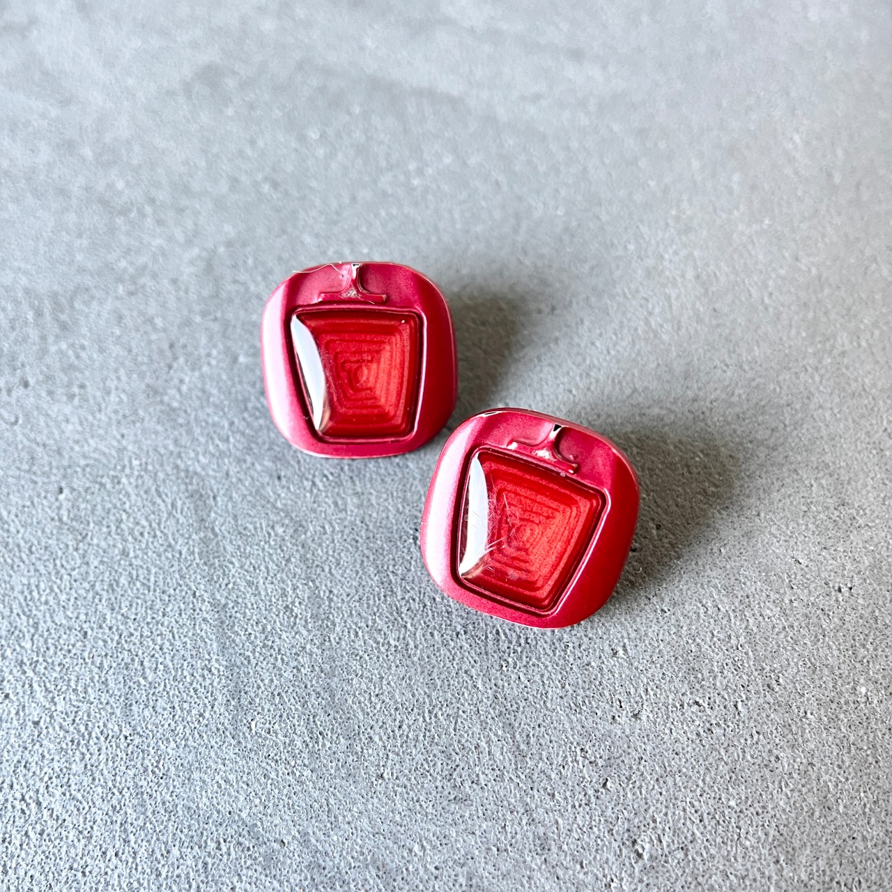 【2個セット】変形スクエア×ルビーレッド 13mm・画像4