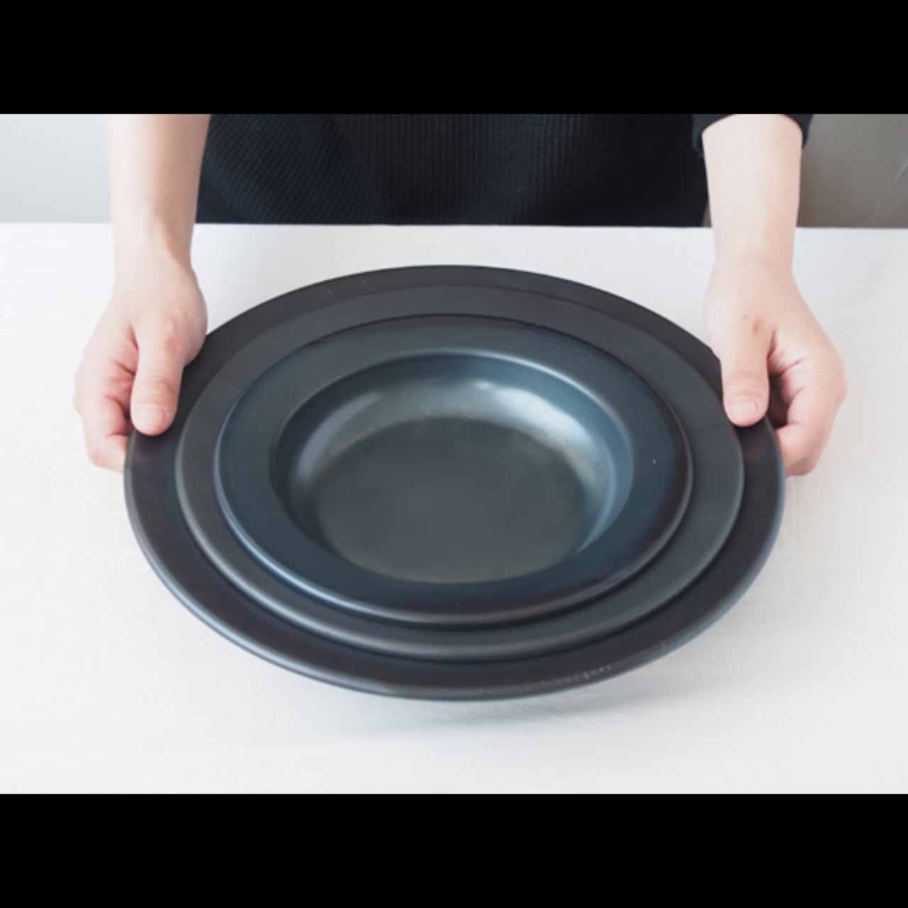 お皿としてそのまま使える鉄製フライパン＆ハンドルセット Sサイズ