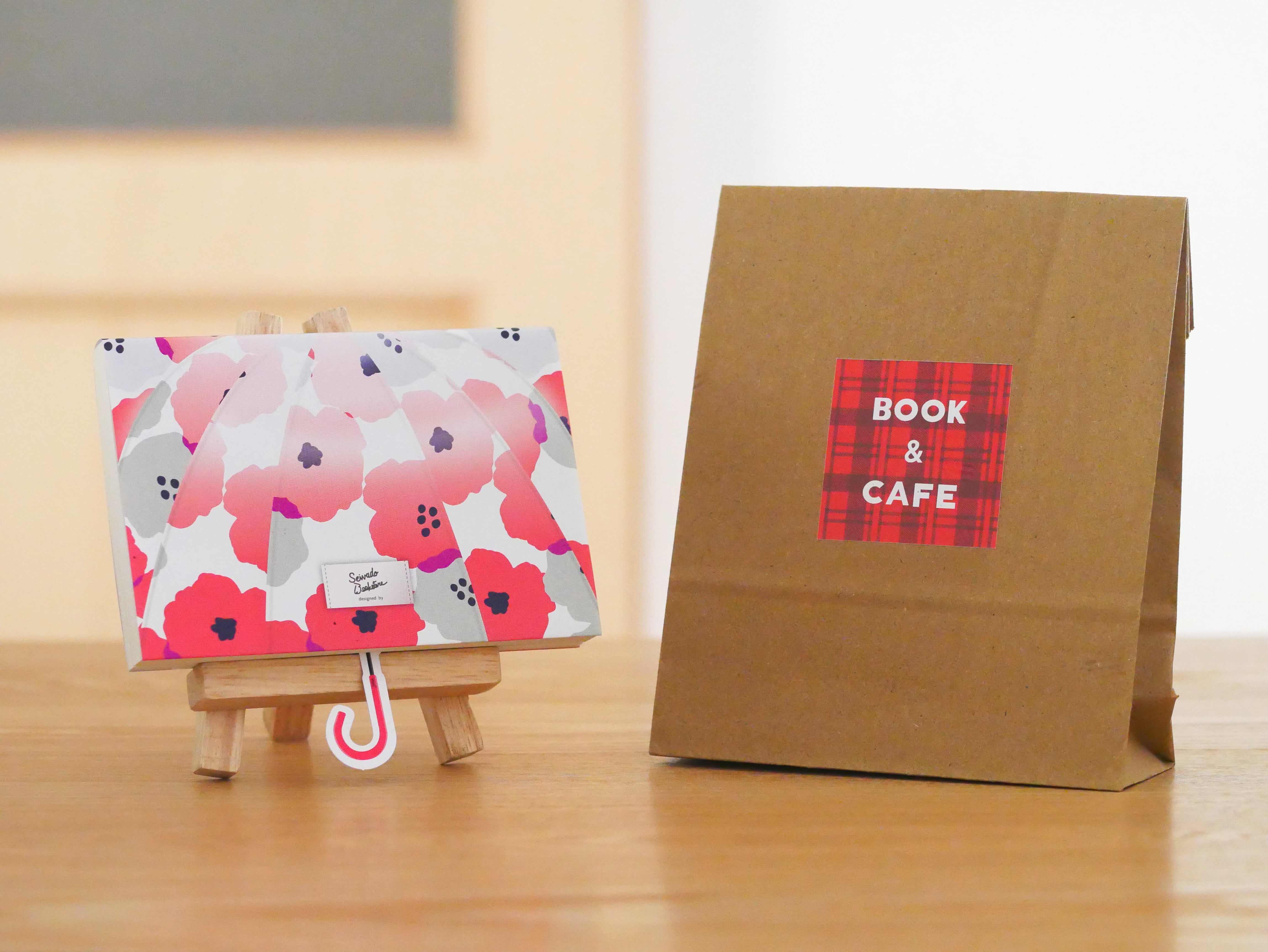 【11. 喫茶 水鯨】世紀の名探偵には、秘密があった―― 連続模倣殺人の謎を〈探偵×助手〉バディが追う!<11月新刊>