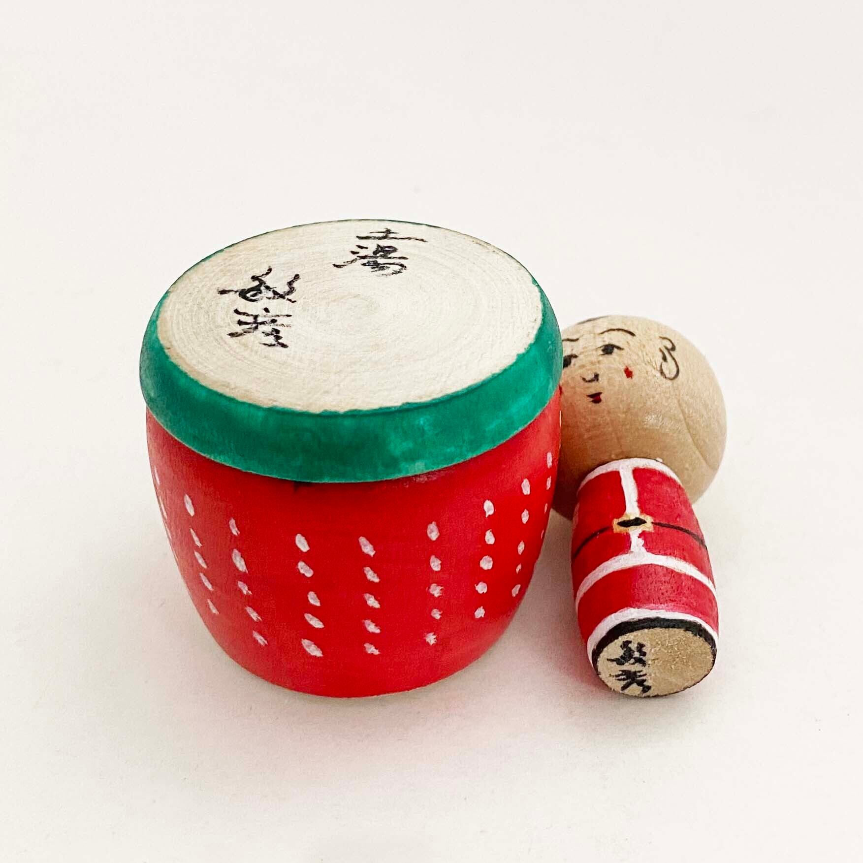 苺サンタこけし（土湯系 / 西山敏彦工人作）