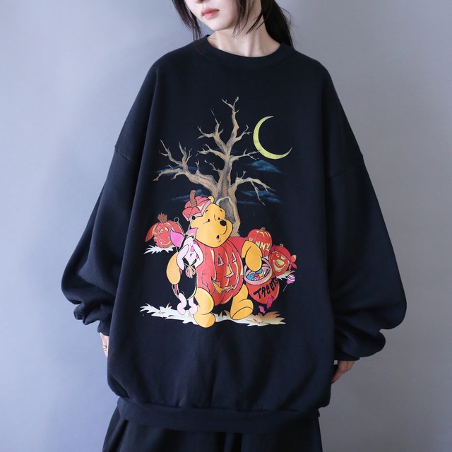 "Halloween" front and back good printed over silhouette sweatshirt