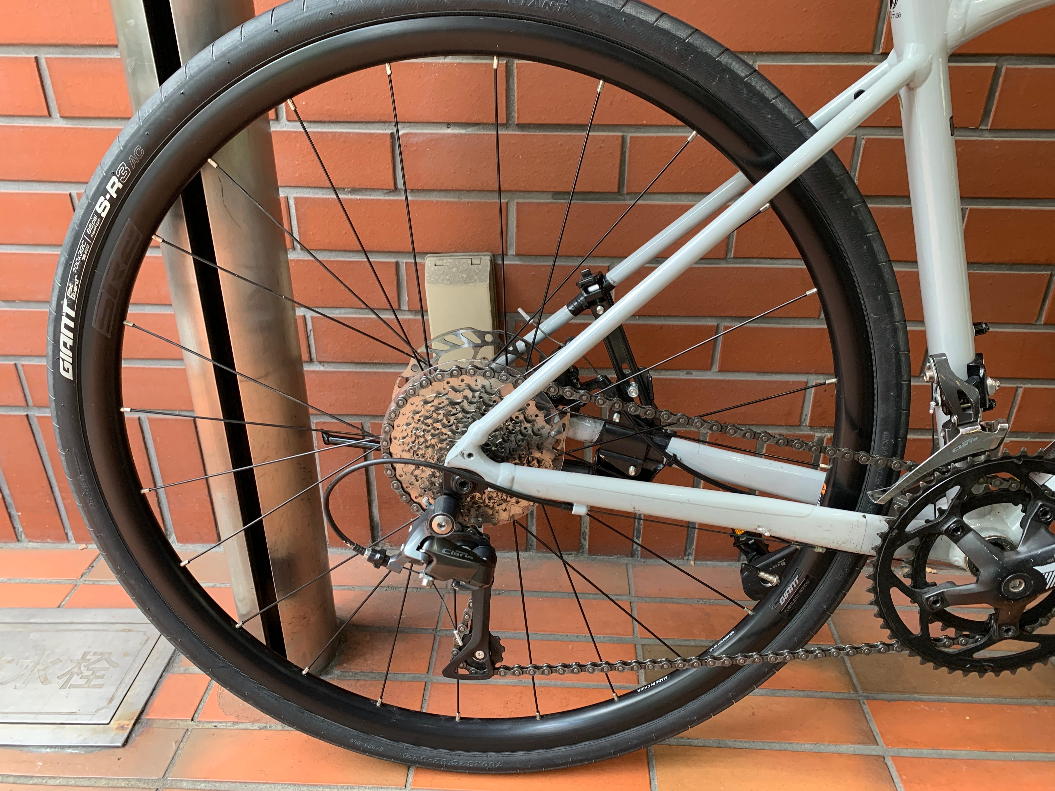 GIRw44) Giant CONTEND AR 4 (Claris) ジャイアント ロードバイク 中古