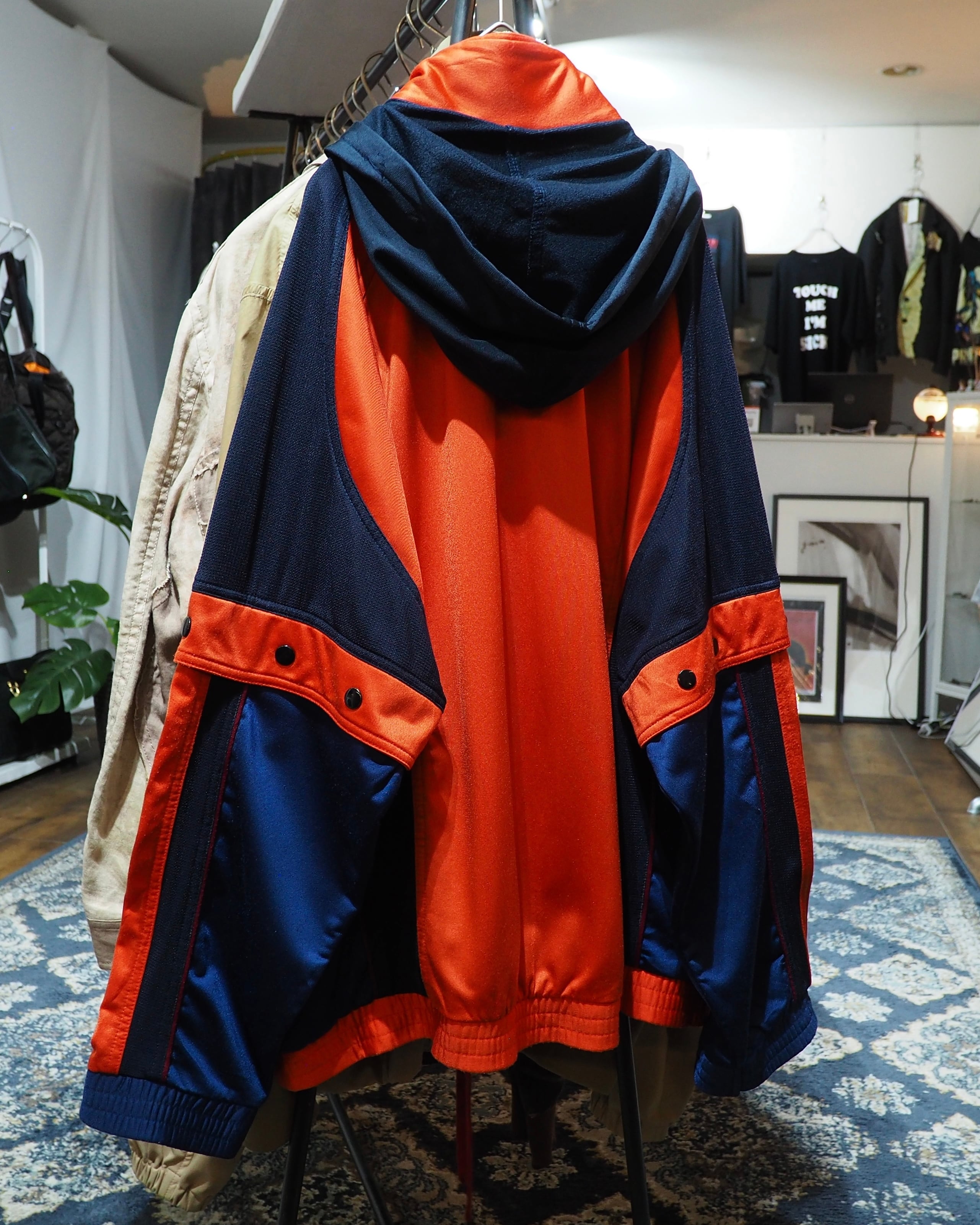 1990s " UMBRO " Vivid Orange × Dark Navy Switching Panel Vintage Loose Track Jacket