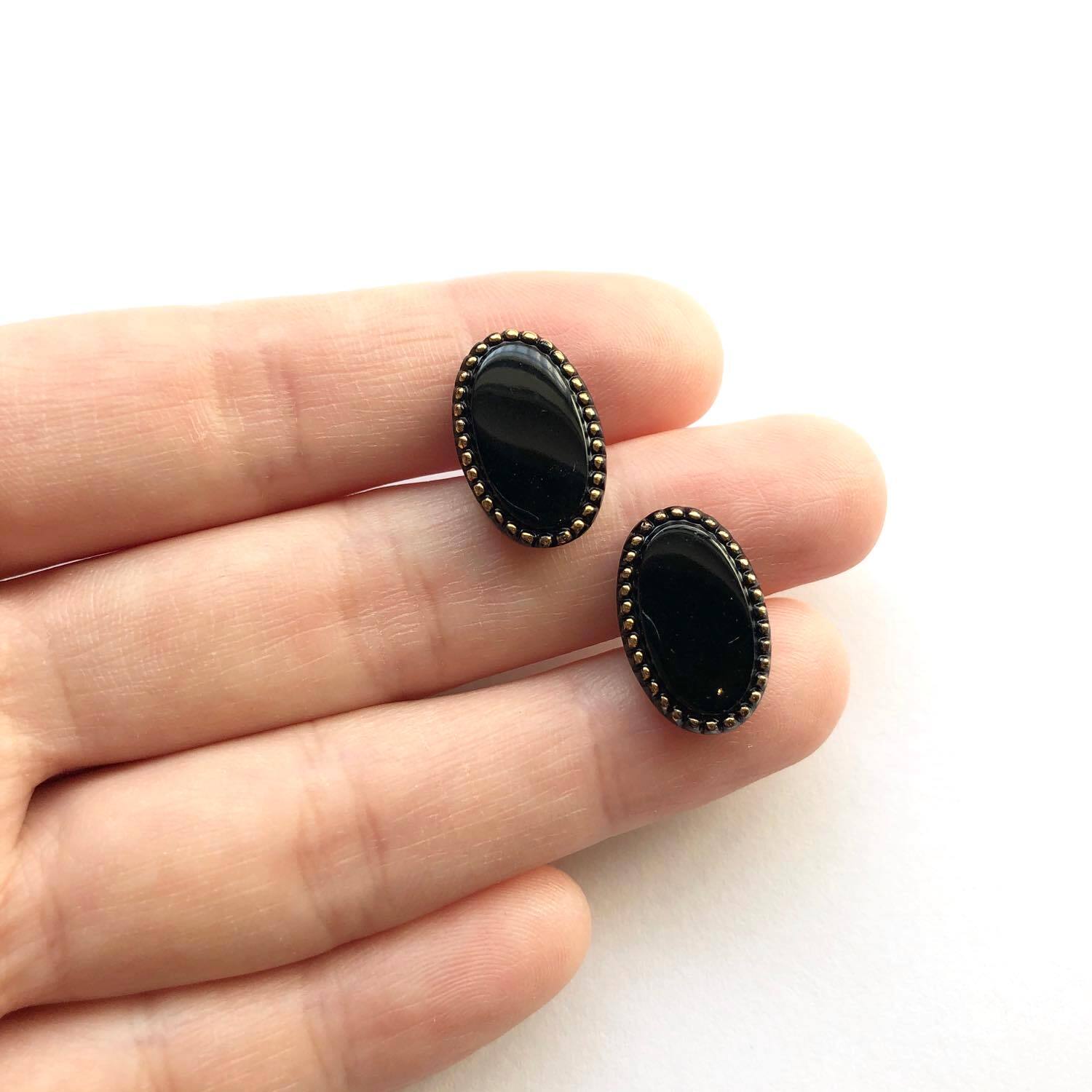 オンライン限定》黒×ゴールドのオーバル型チェコガラスボタン | Dua