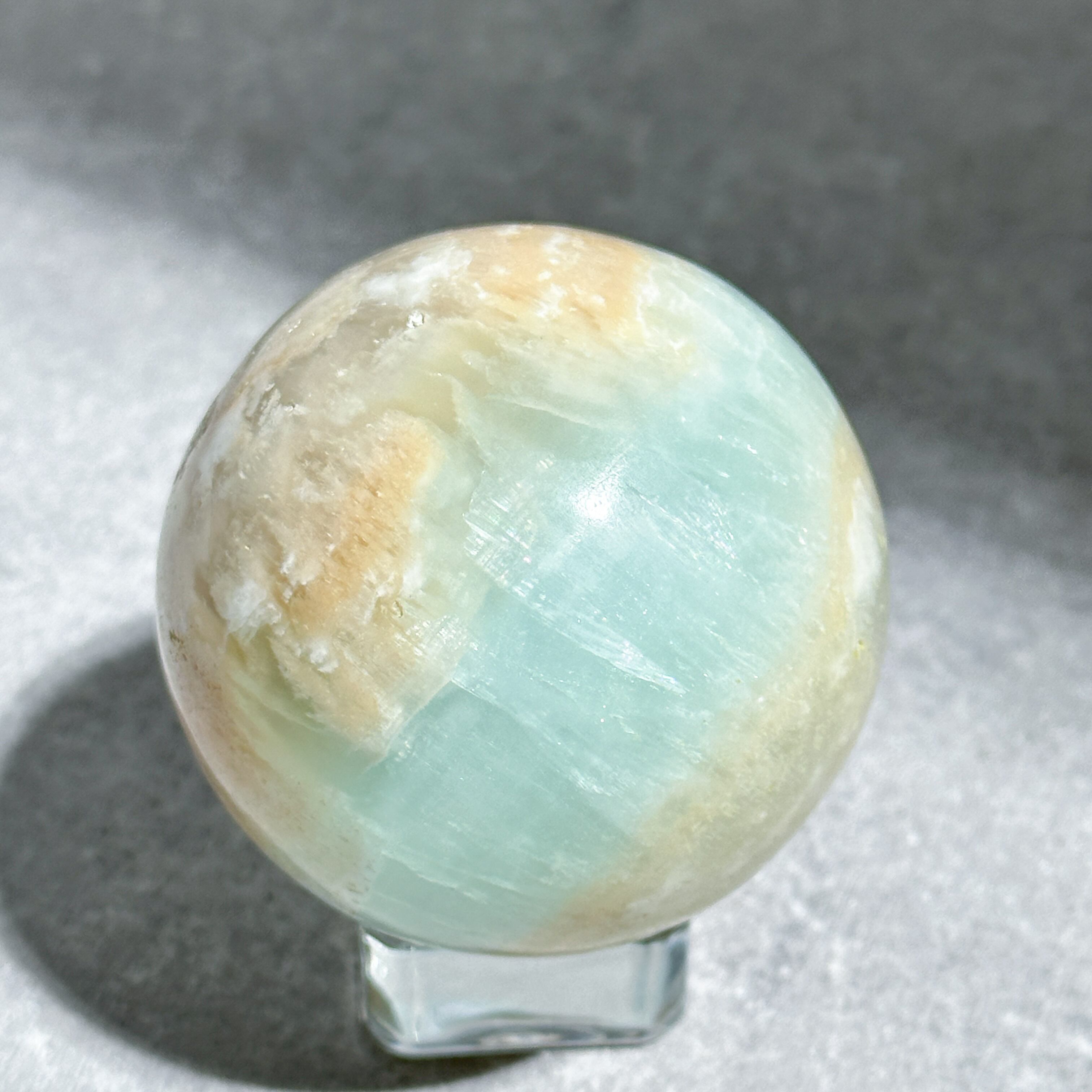 カリビアンブルーカルサイト スフィア（丸玉）04◇Caribbian Blue