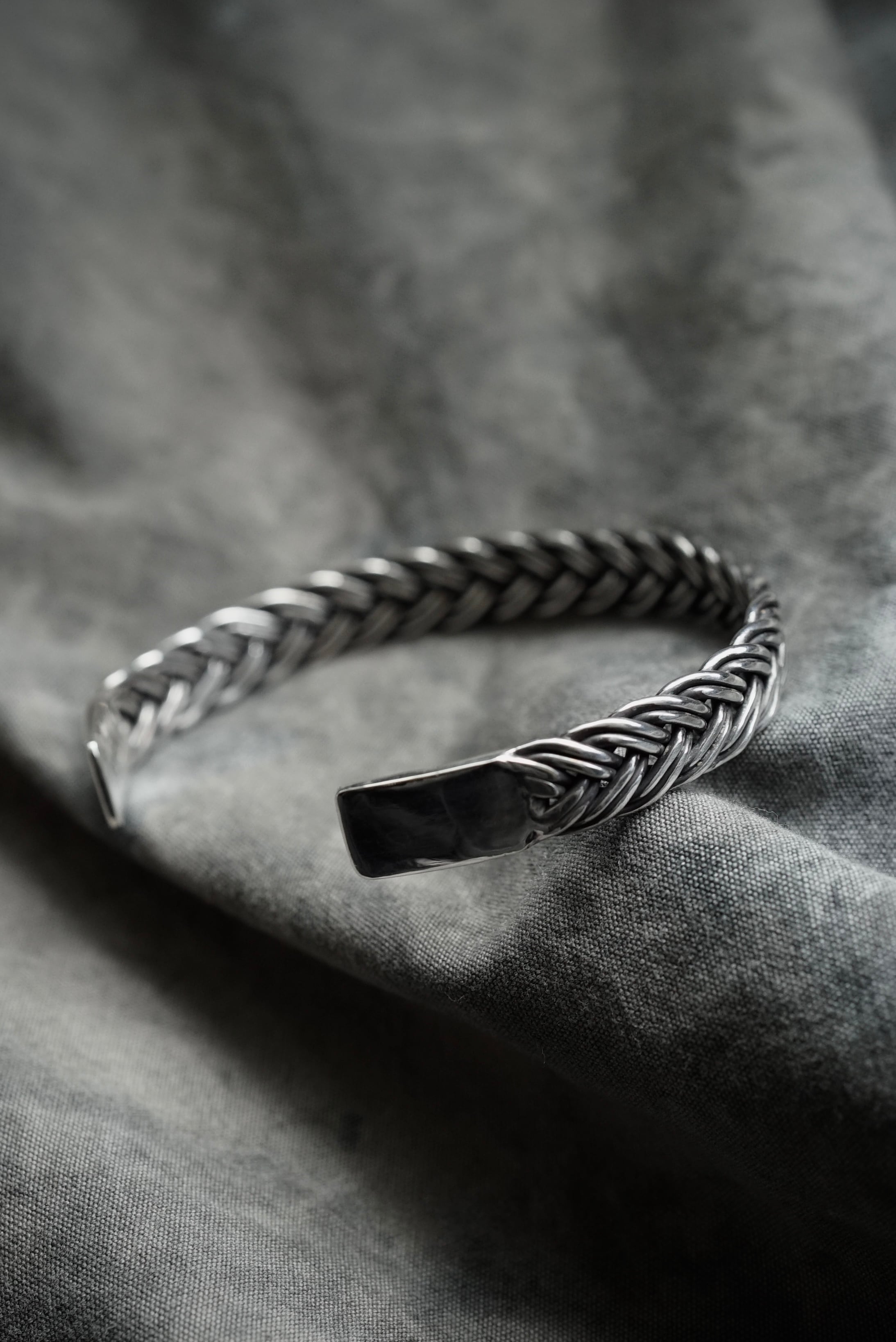 アクセサリー COLINA Hand Made Silver /10_Braid Bangle 受注生産】Hand Made Silver / 10_Braid Bangle | C O L I N A