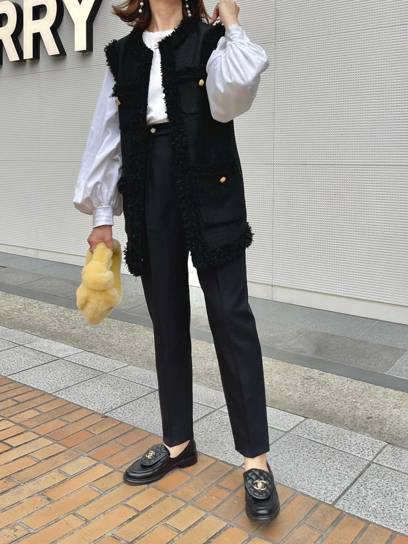 HYEON ヘヨン tweed gilet / black