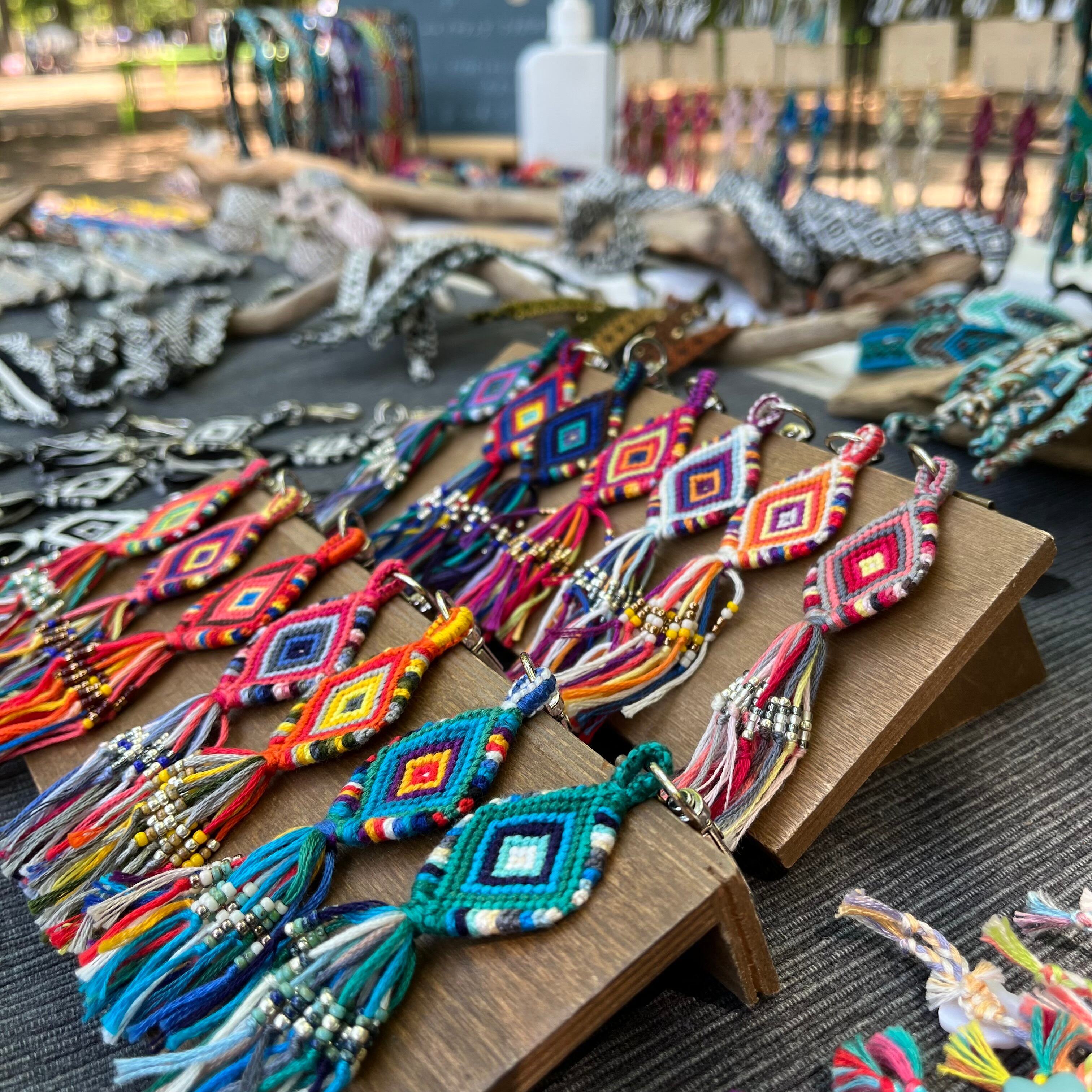 ミサンガ キーホルダー バッグチャーム／ネイティブ エスニック