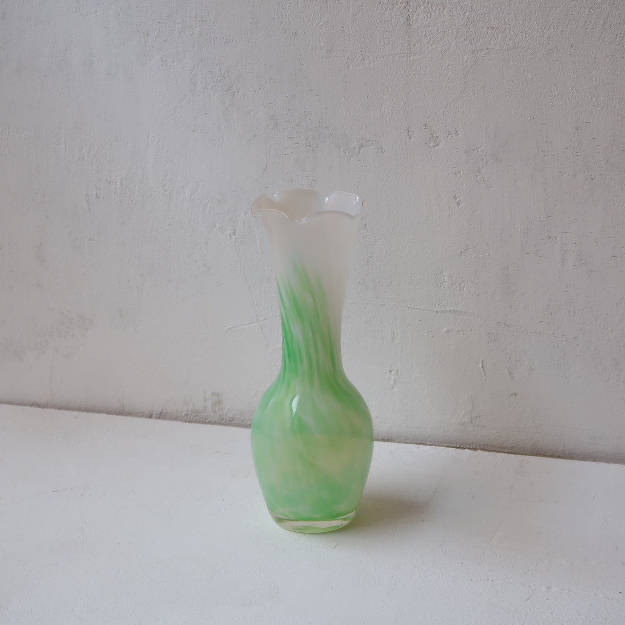 グリーンマーブルの花瓶