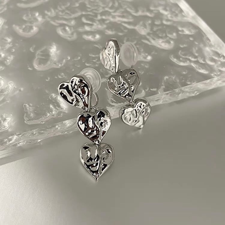 【予約】triple silver heart earrings
