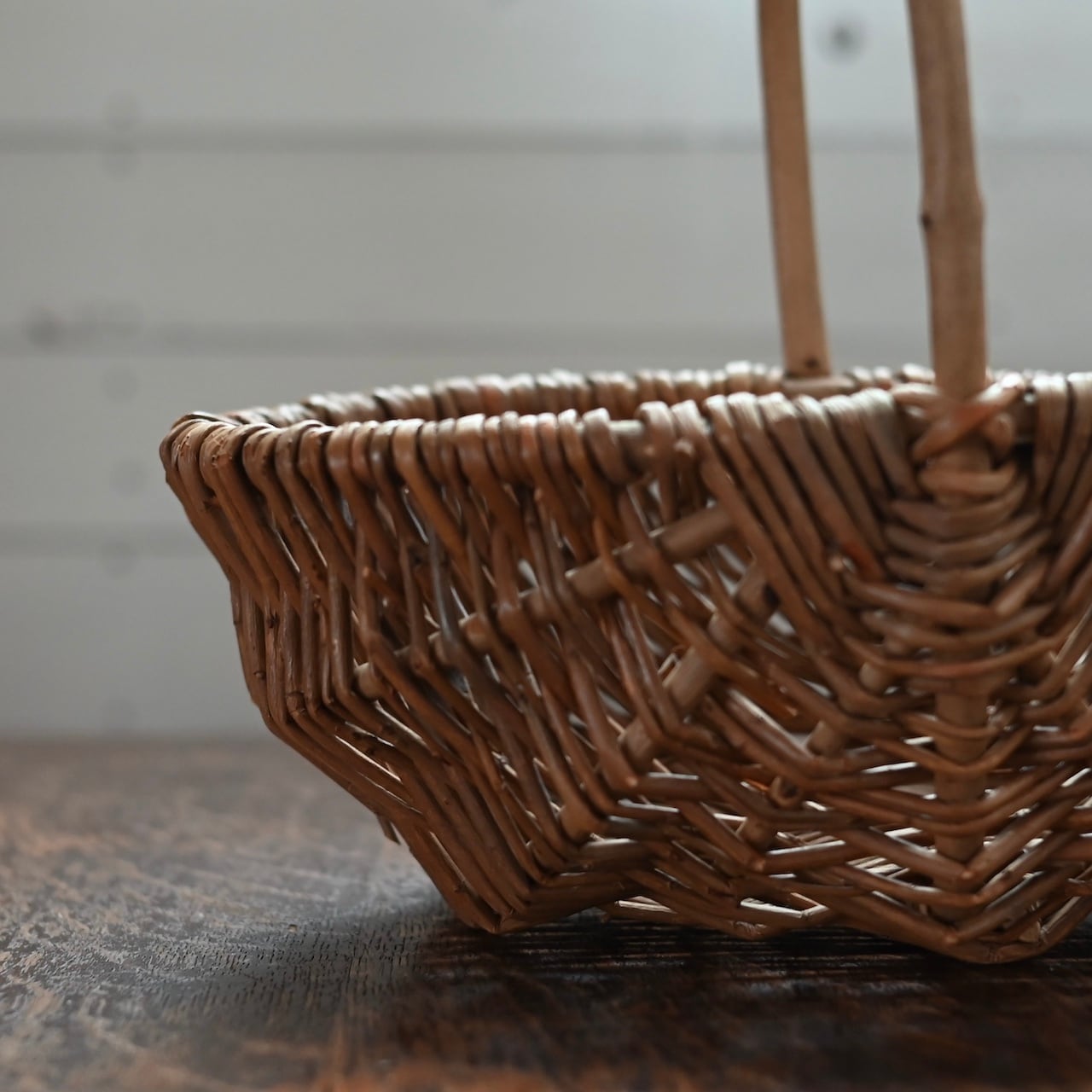 Basket / バスケット〈 かご・小物入れ・ラタン・収納・アンティーク