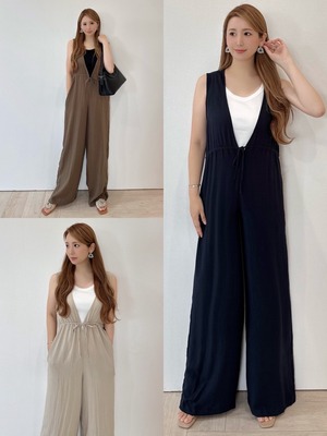 Vネック ウエスト位置高めの 脚長オールインワン　¥7,600+tax