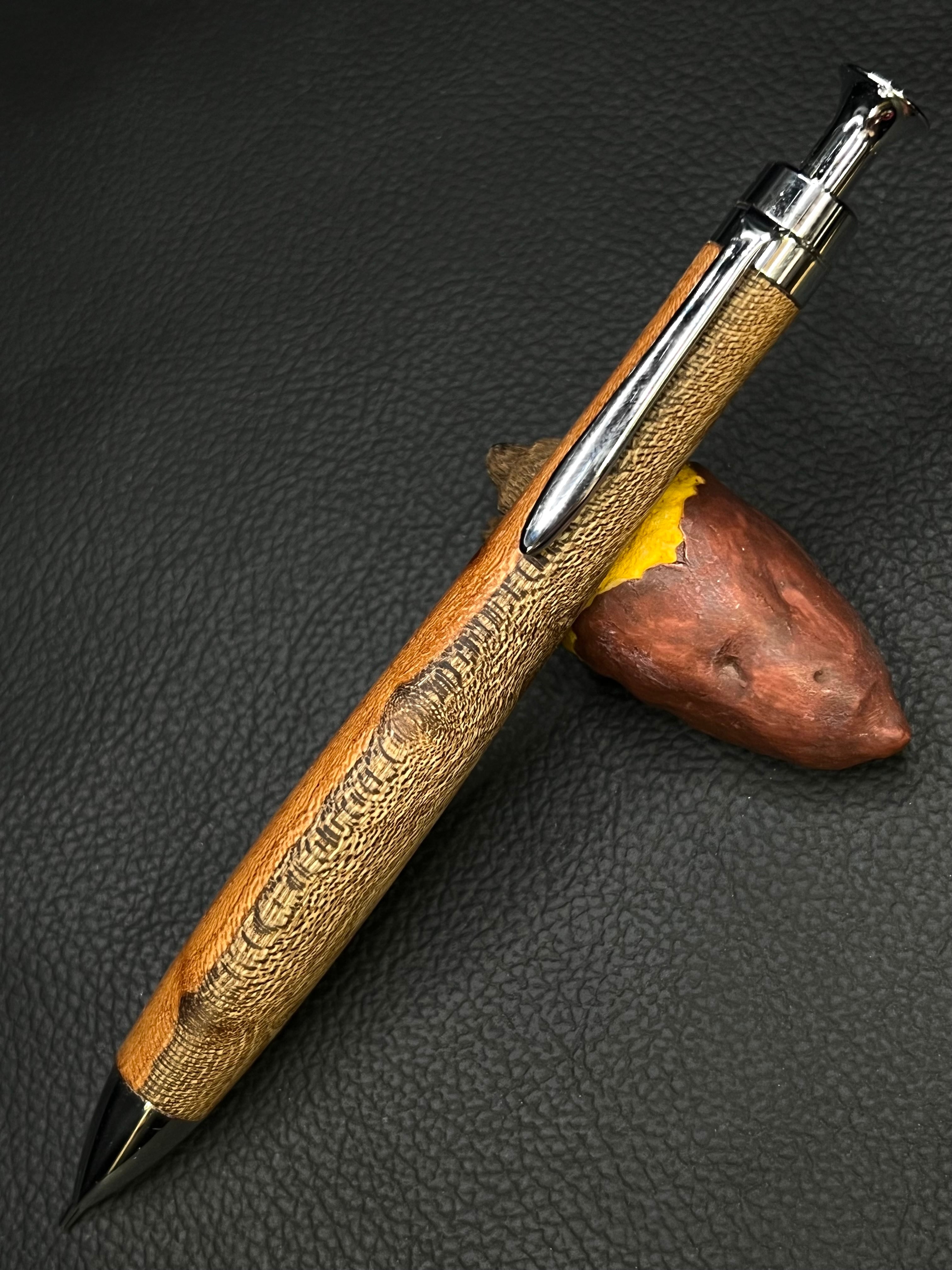 2 siamese サイアミースローズウッド瘤 極上杢 | こぶた工房