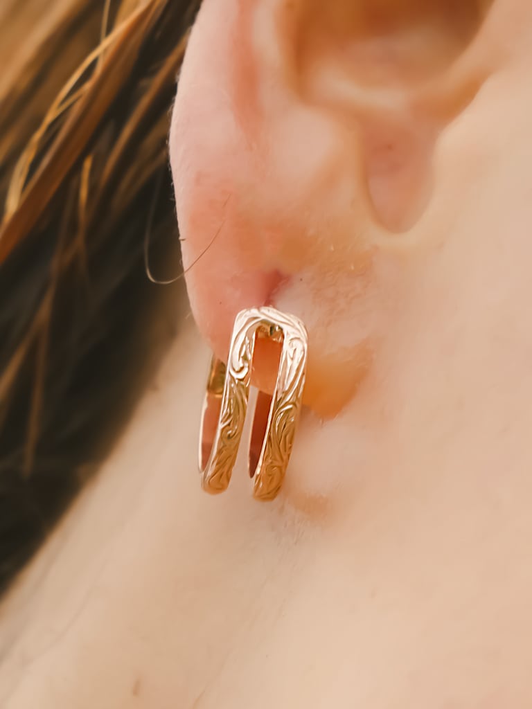 ダブルピアス《両耳セット》