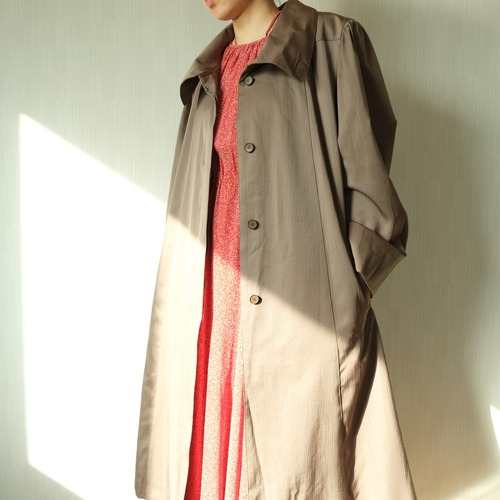 ライナー付きロールネック春コート