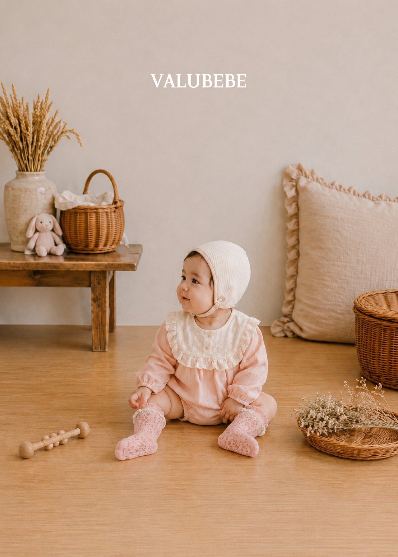 送料無料【予約】/ ブルノフリルロンパース / valubebe