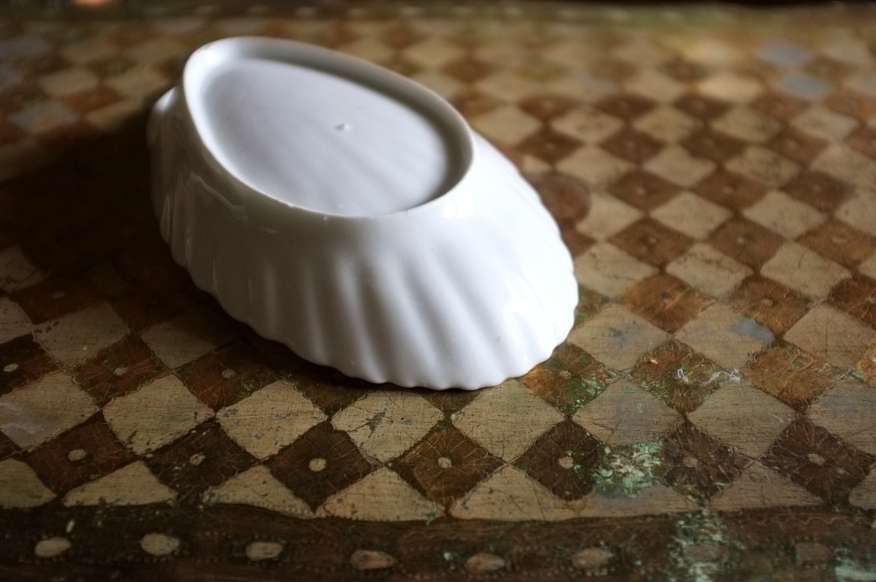 19世紀  金の海から 帝政様式 金の貝と大きなラヴィエa パリ窯 アンティーク