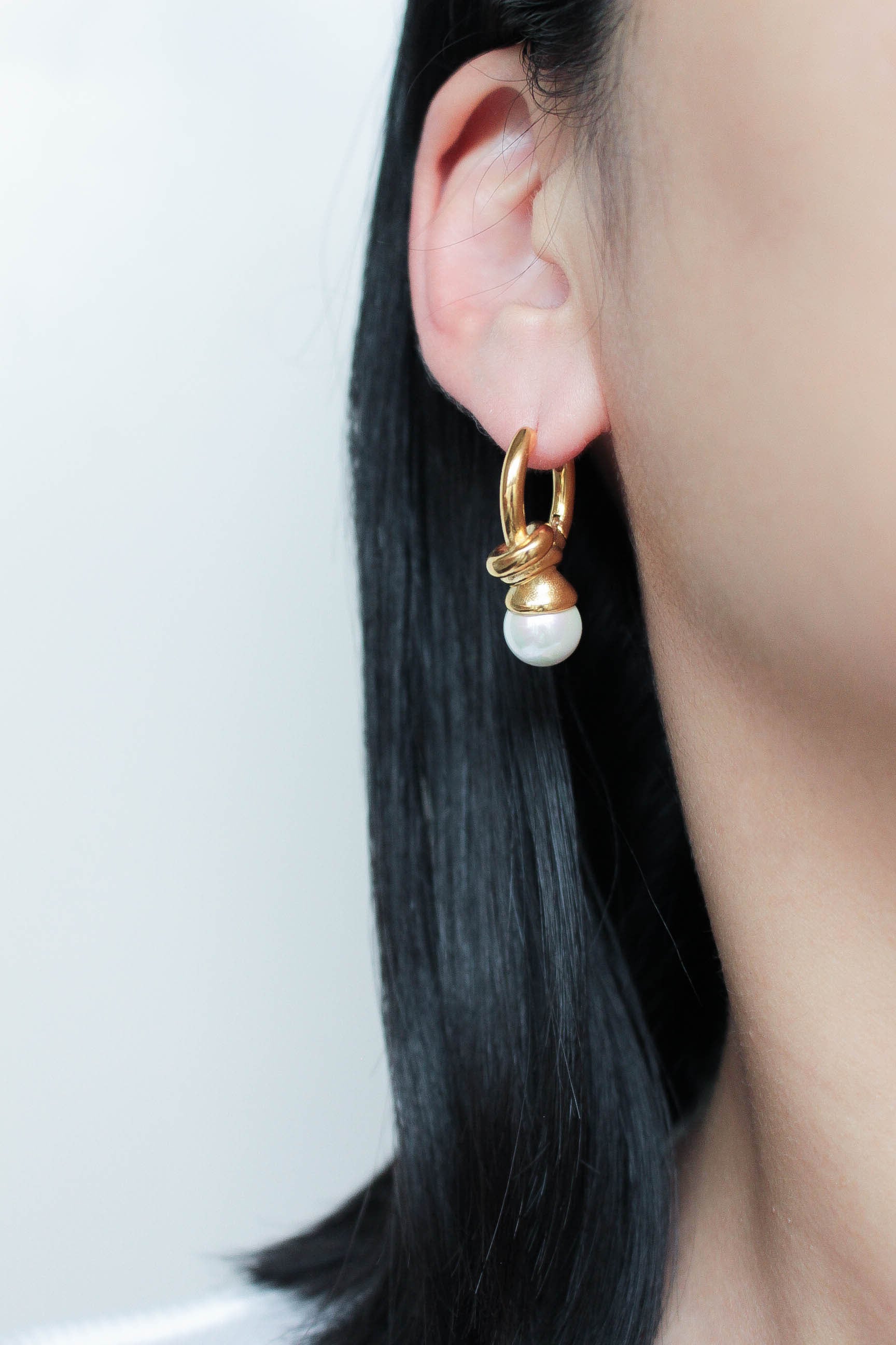 5/23(sat)発売 Knot Pearl Hoop Pierce | ebine(エビネ)|金属