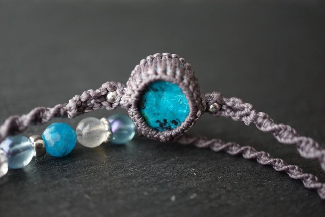 【15㎝サイズ固定1点物】地球みたいなクリソコラの二重マクラメブレスレット<情緒安定・表現力の向上>