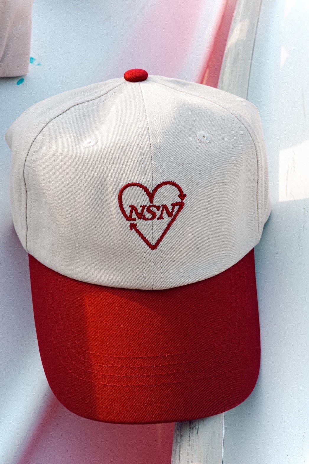 NSN original logo cap -red- | neversaynever®︎