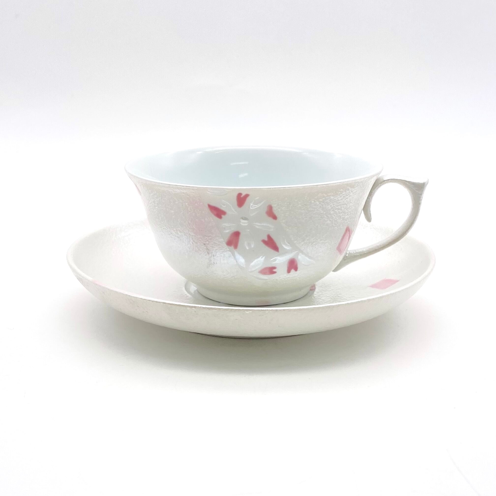 SALE】ラスター桜 赤 碗皿 S16 | 24to3[西富陶磁器オンライン SALE】ラスター桜 赤 碗皿 S16 | 24to3[西富陶磁器オンライン