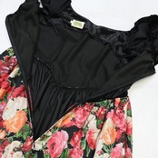 【日本製 フラダンス衣装】ブラック ALOHA STANDARDS アロハスタンダード ワンピース ドレス 花柄 赤 白 鮮やか ベロア 可愛い
