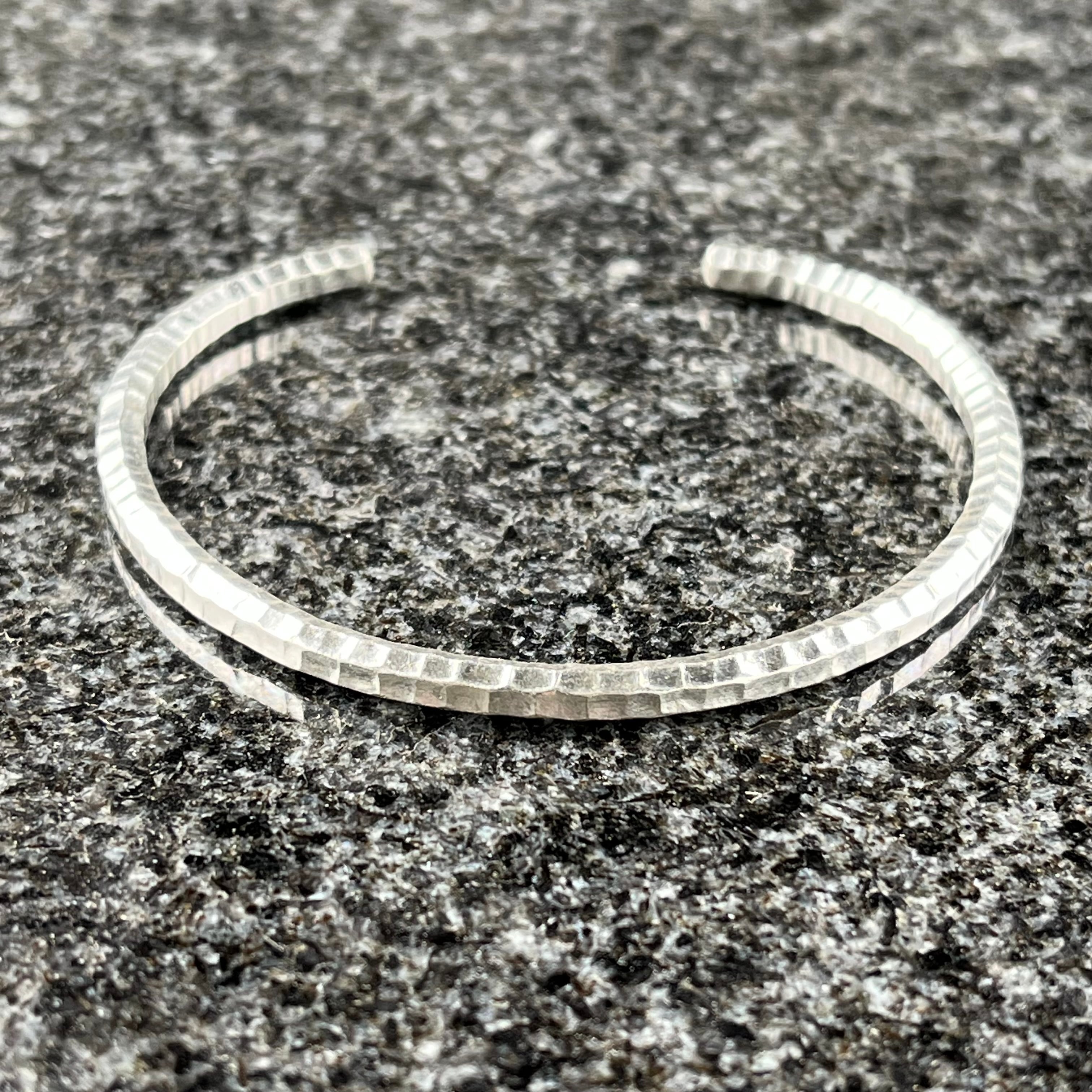 SPITFIRE KEY CHAIN WHEELS 白赤 キーホルダー fit=scale-down,w=1200