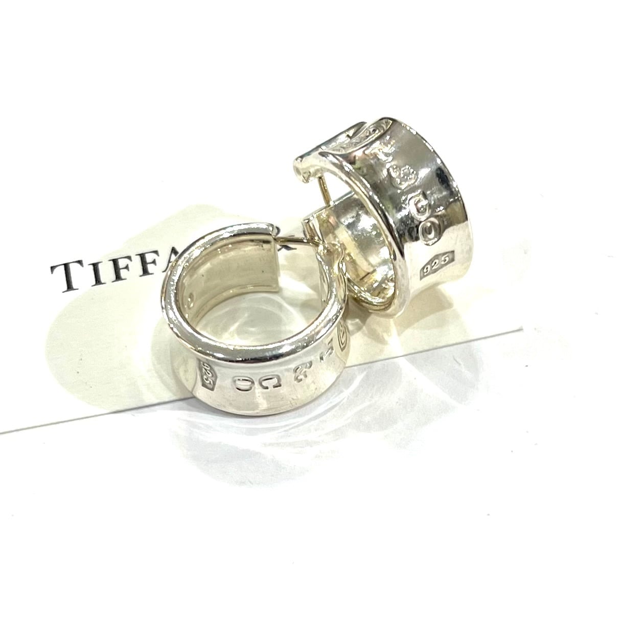 希少【TIFFANY&CO.】【ピアス】2635 T&CO SV925／1997刻印／重厚感ある