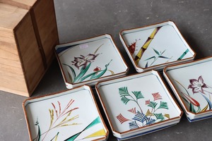 九谷焼 松本佐吉作 五彩 図替 隅切 四方皿 五枚組 共箱/Kutani square shaped platelet of 5.